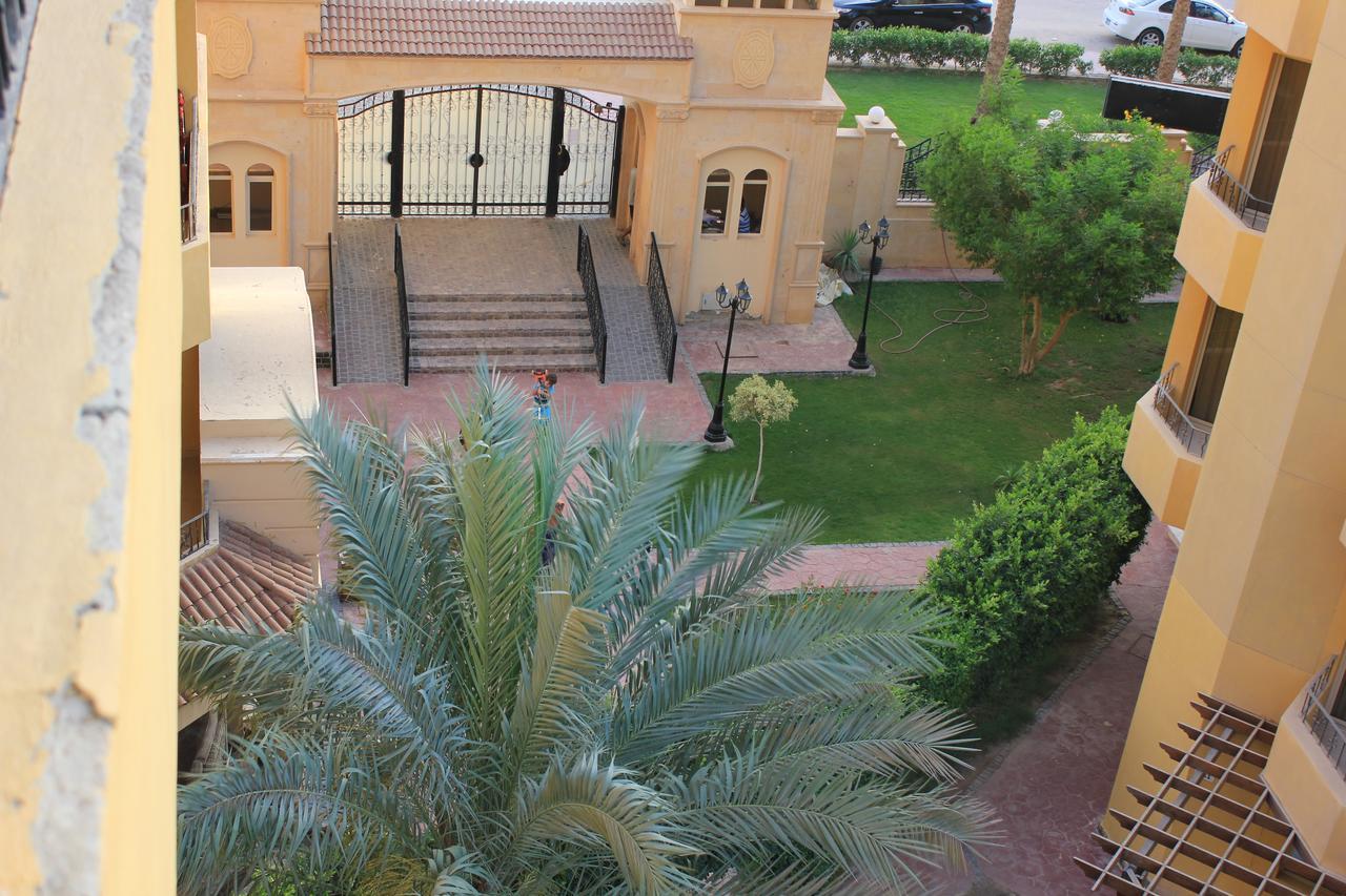 Pool View Apartment At British Resort - Unit 02 Hurghada Exterior photo